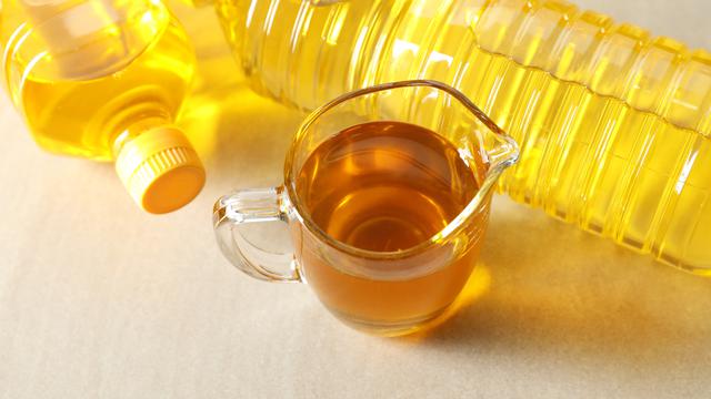 Apa Saja Perbedaan Minyak dan Lemak? Yuk, Bahas di Sini!