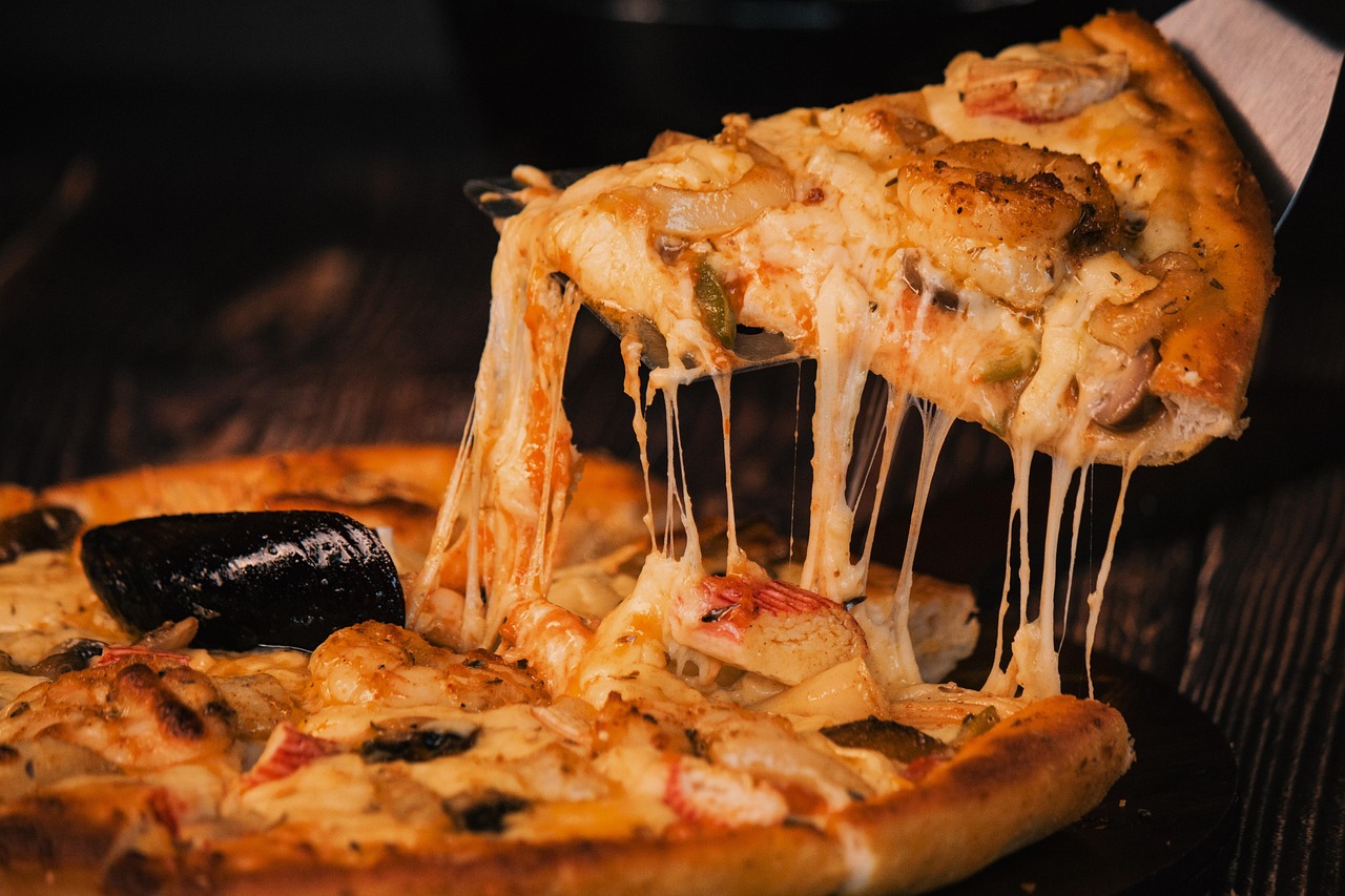 7 Jenis Keju yang Bisa Meleleh untuk Pizza, Pasta, dan Burger